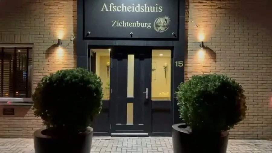 Entree van Afscheidshuis Zichtenburg in Den Haag